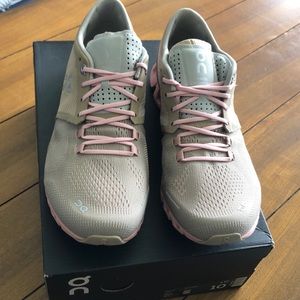 NEW never worn or tried on. On Running Should Cloud X sand/rose color size 10